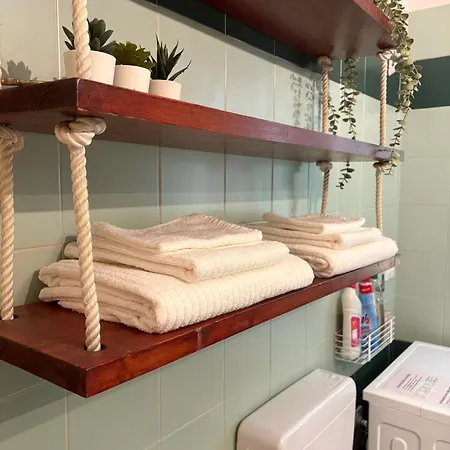 Dalla Bibi Apartment