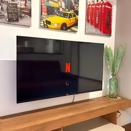 Dalla Bibi Apartment *